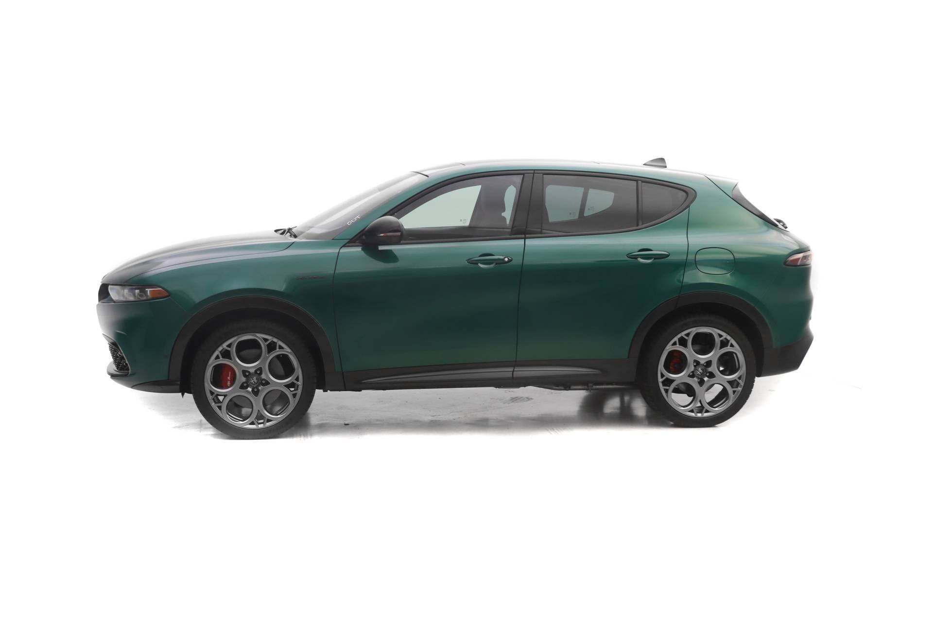 New 2024 Alfa Romeo Tonale Veloce image 3