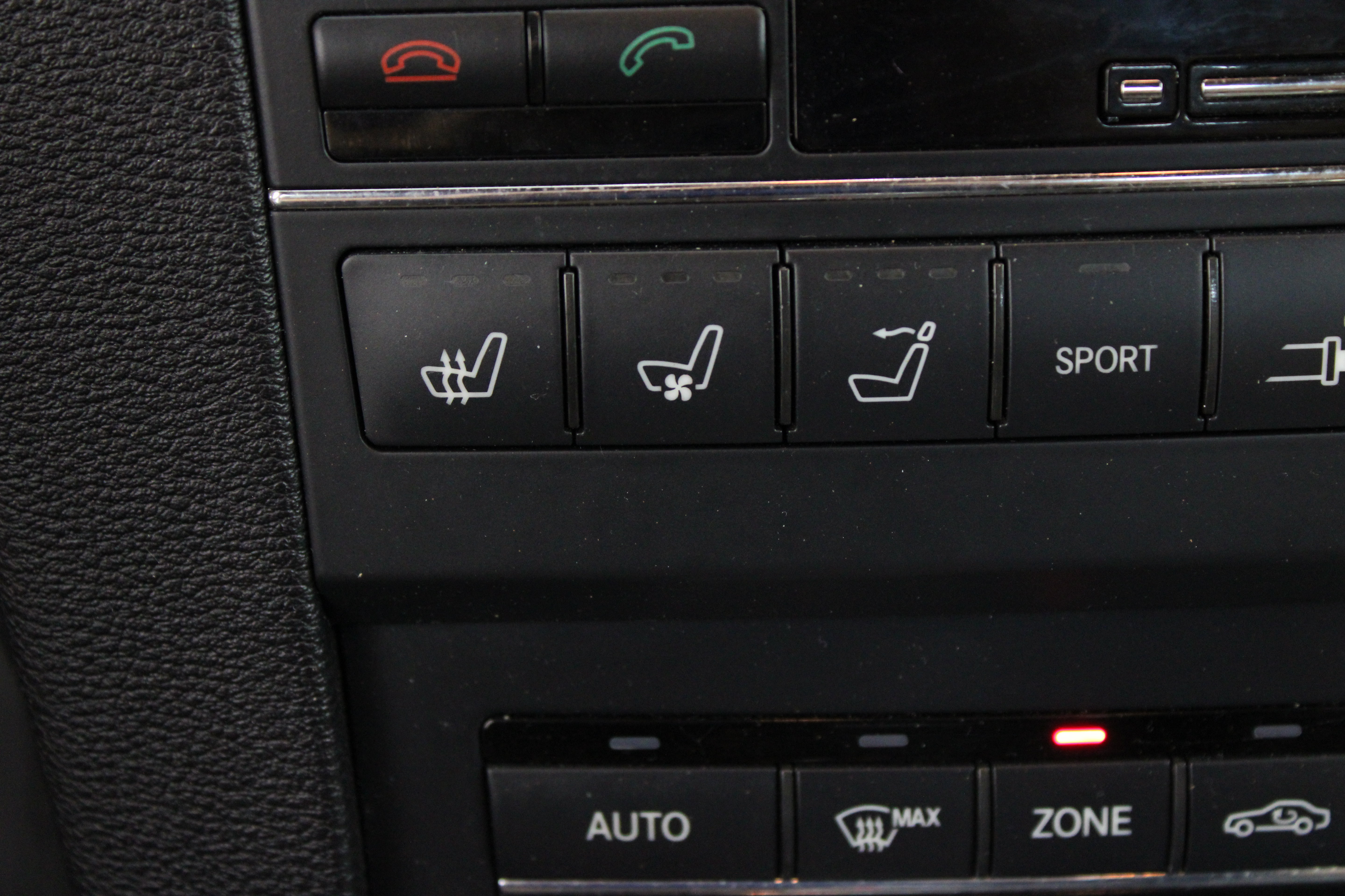 Used 2011 Mercedes-Benz E 550 Cabriolet image 20