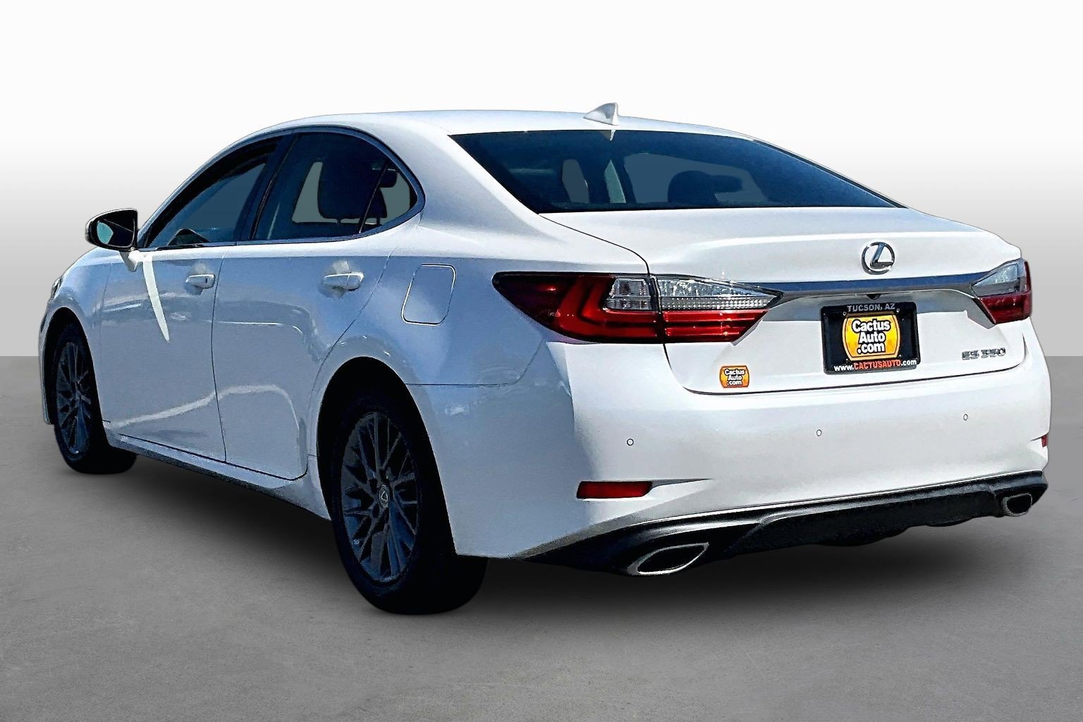 Used 2018 Lexus ES 350 w/ Premier Package image 11