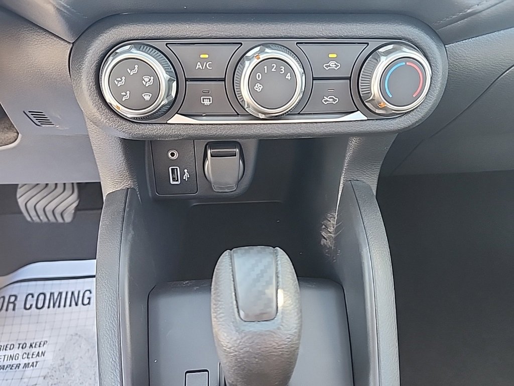 Used 2025 Nissan Versa S w/ S Plus Package image 25
