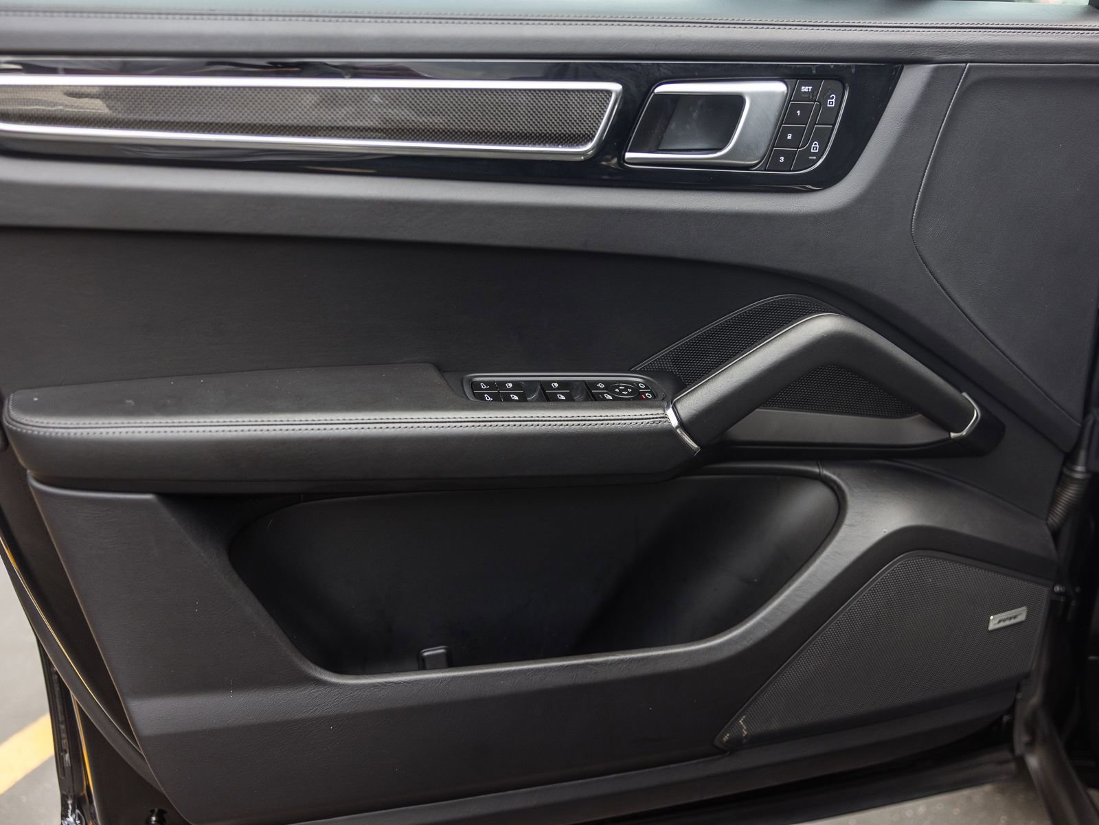 Certified 2023 Porsche Cayenne S image 20