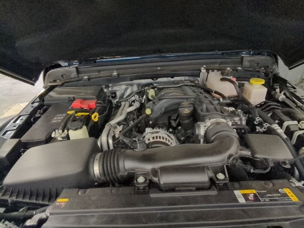 Used 2025 Jeep Gladiator Mojave w/ Convenience Group image 36