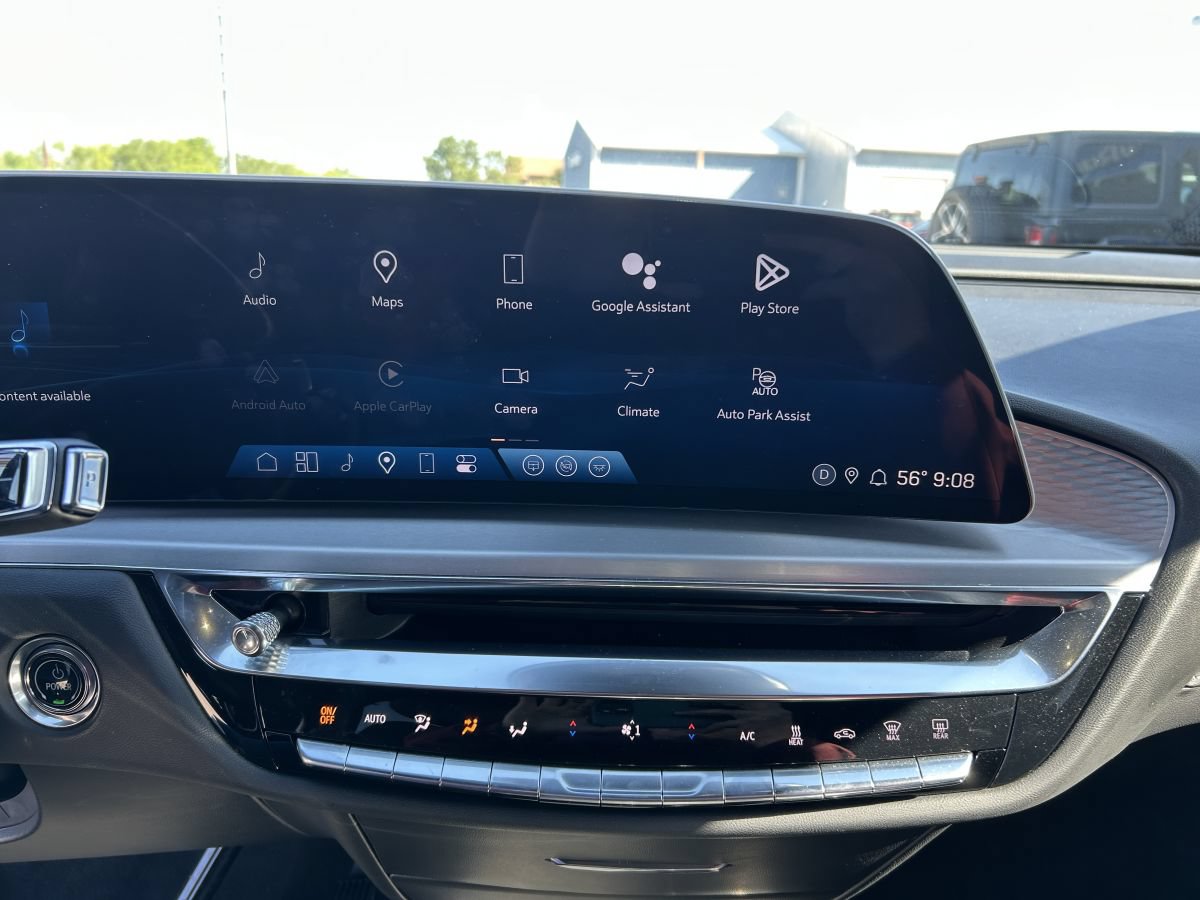 Used 2024 Cadillac Lyriq Sport AWD/4WD image 9