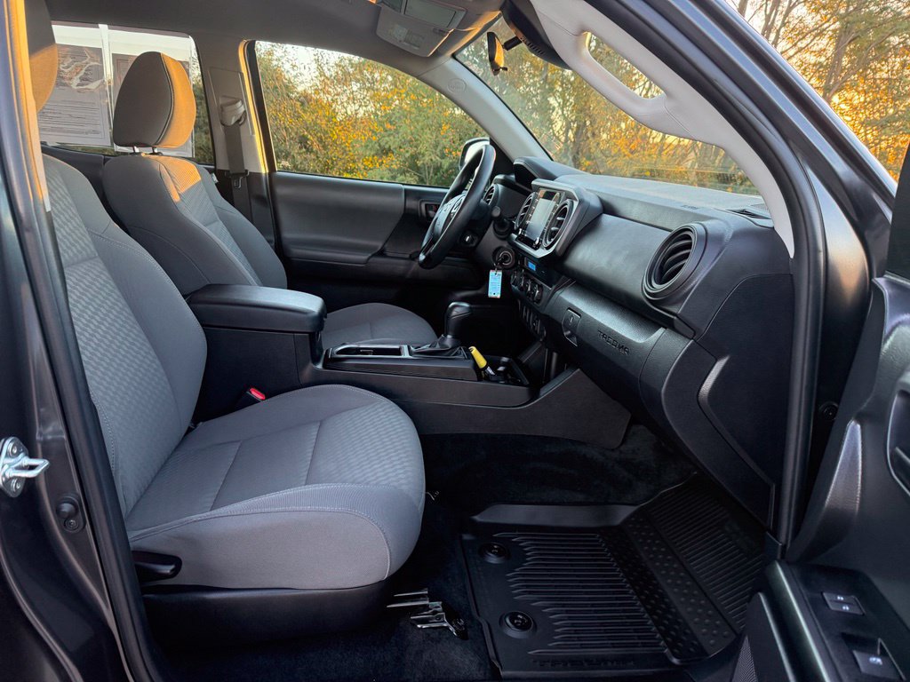 Used 2023 Toyota Tacoma SR AWD/4WD image 19