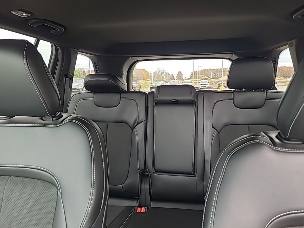 New 2025 Jeep Grand Cherokee 4WD image 20