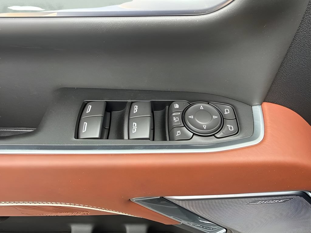 New 2026 GMC Sierra 2500 Denali Ultimate AWD/4WD image 14