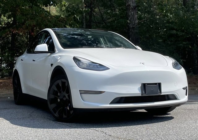 Used 2021 Tesla Model Y Long Range image 10
