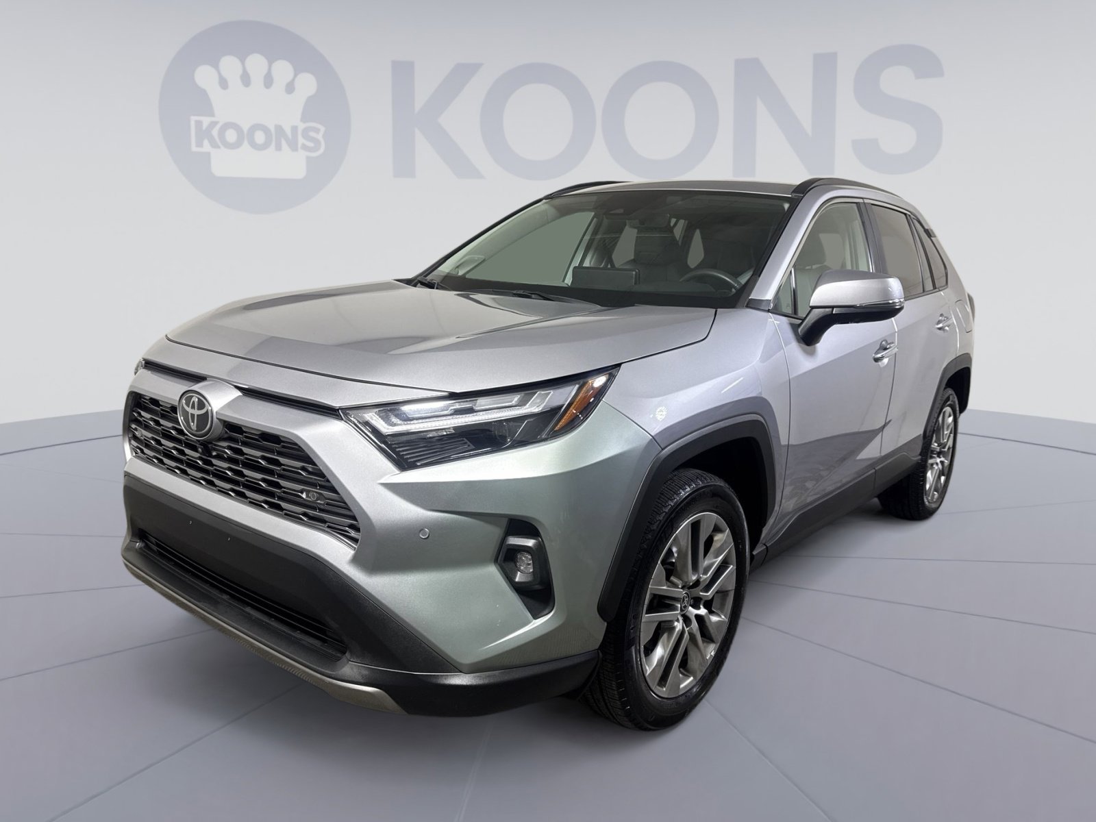 Used 2023 Toyota RAV4 Limited image 1