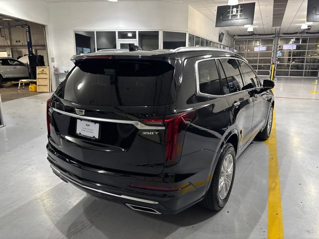 Certified 2025 Cadillac XT6 Luxury FWD image 8
