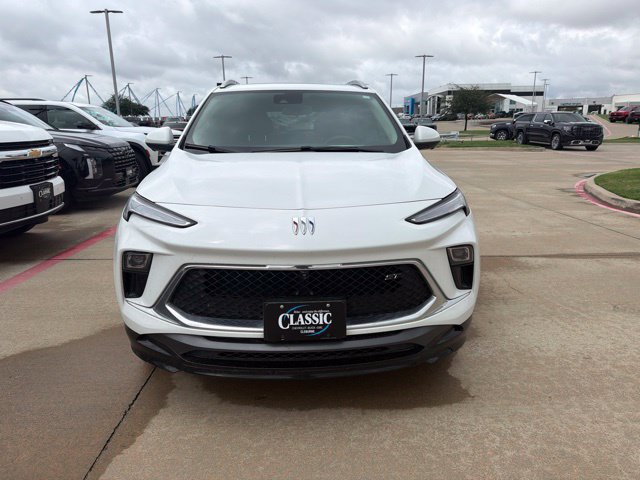 Used 2025 Buick Encore GX Sport Touring w/ Experience Buick Package FWD image 2