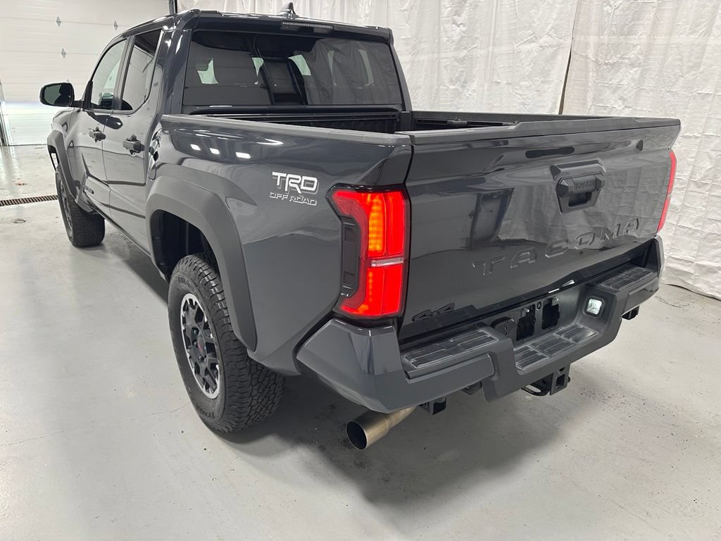 Used 2026 Toyota Tacoma TRD Off-Road AWD/4WD image 5