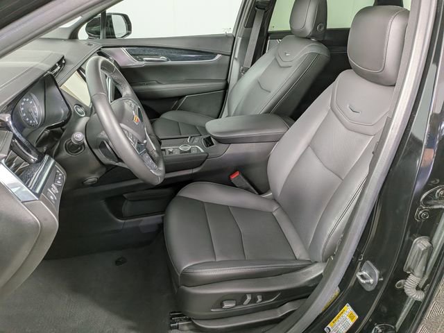 Used 2023 Cadillac XT5 Premium Luxury w/ Technology Package AWD/4WD image 17
