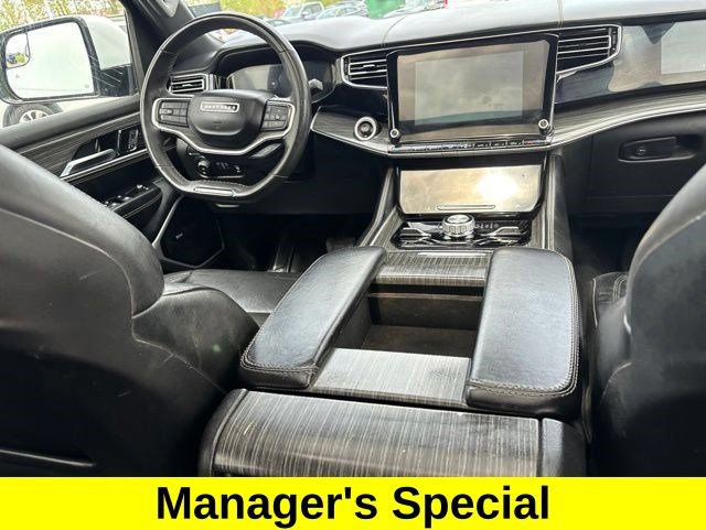Used 2022 Jeep Wagoneer Series III w/ Premium Group I AWD/4WD image 39