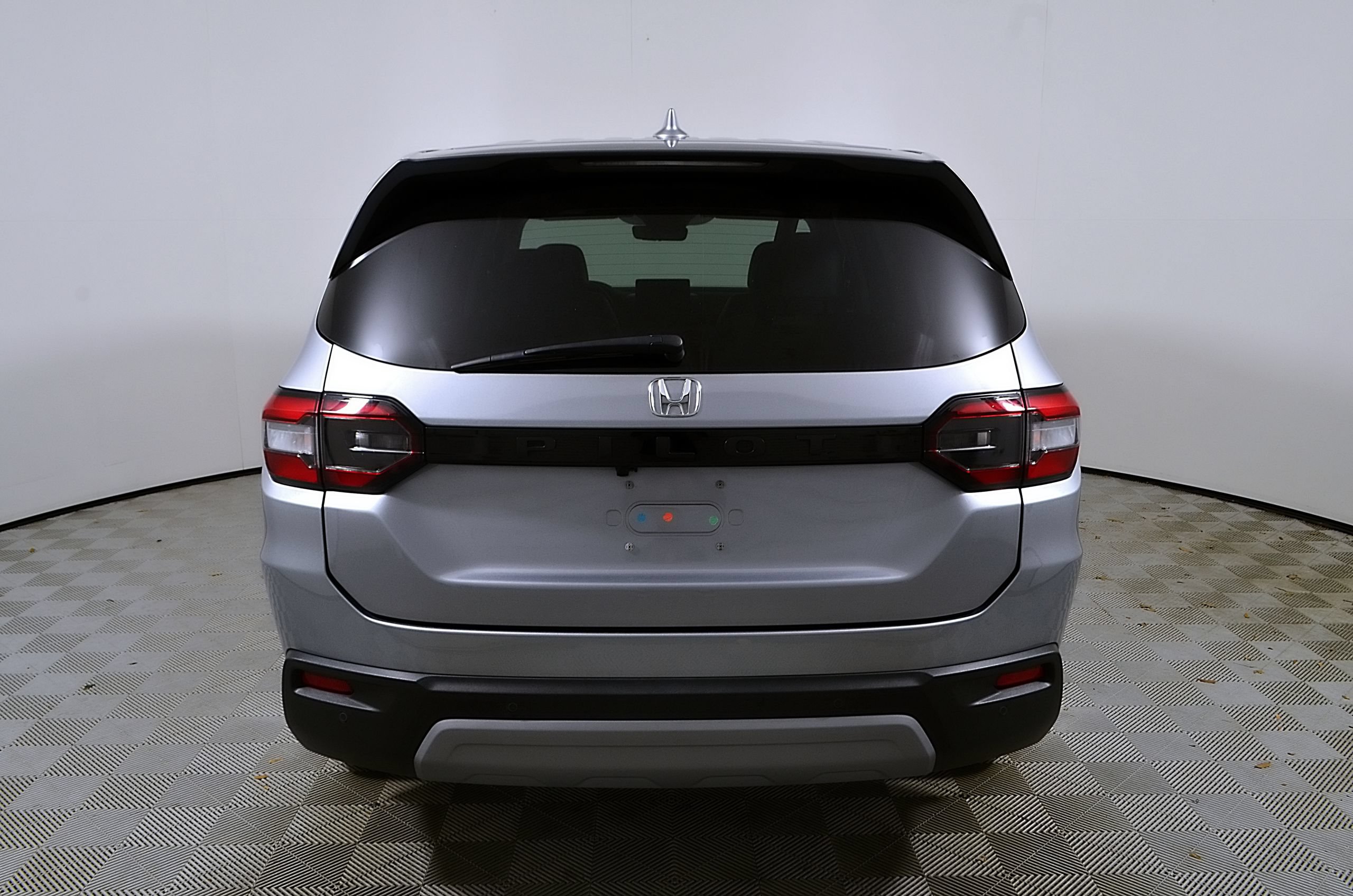Used 2024 Honda Pilot EX-L image 9