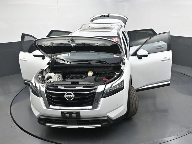 Used 2025 Nissan Pathfinder Platinum w/ Cargo Package FWD image 46