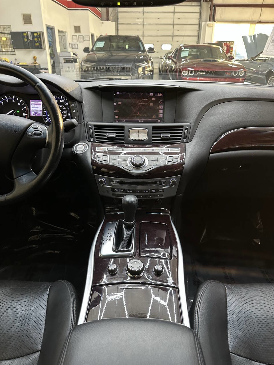 Used 2013 INFINITI M35 Base 4dr Sedan w/ Premium Pkg image 26