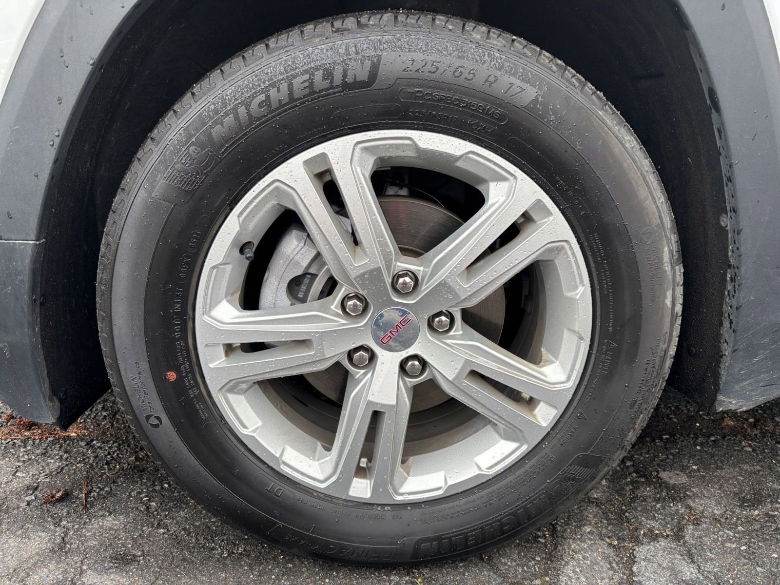 Used 2024 GMC Terrain SLE FWD image 29