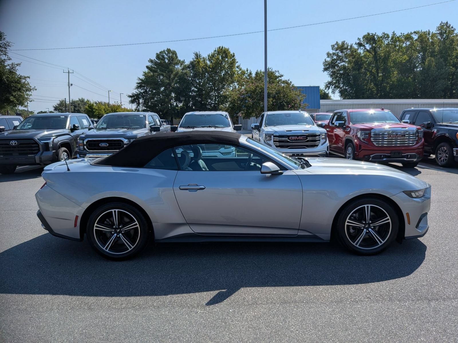 Used 2024 Ford Mustang Premium RWD image 2