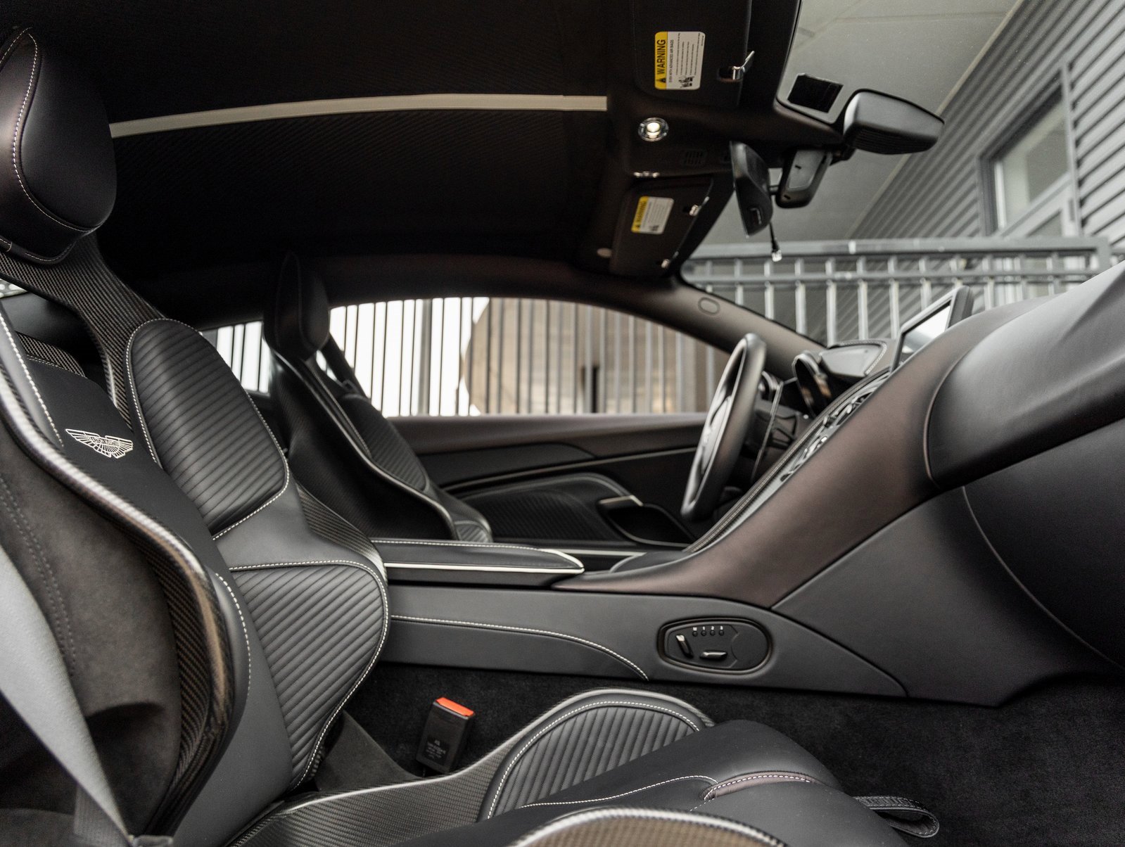 Used 2023 Aston Martin DBS Coupe image 42