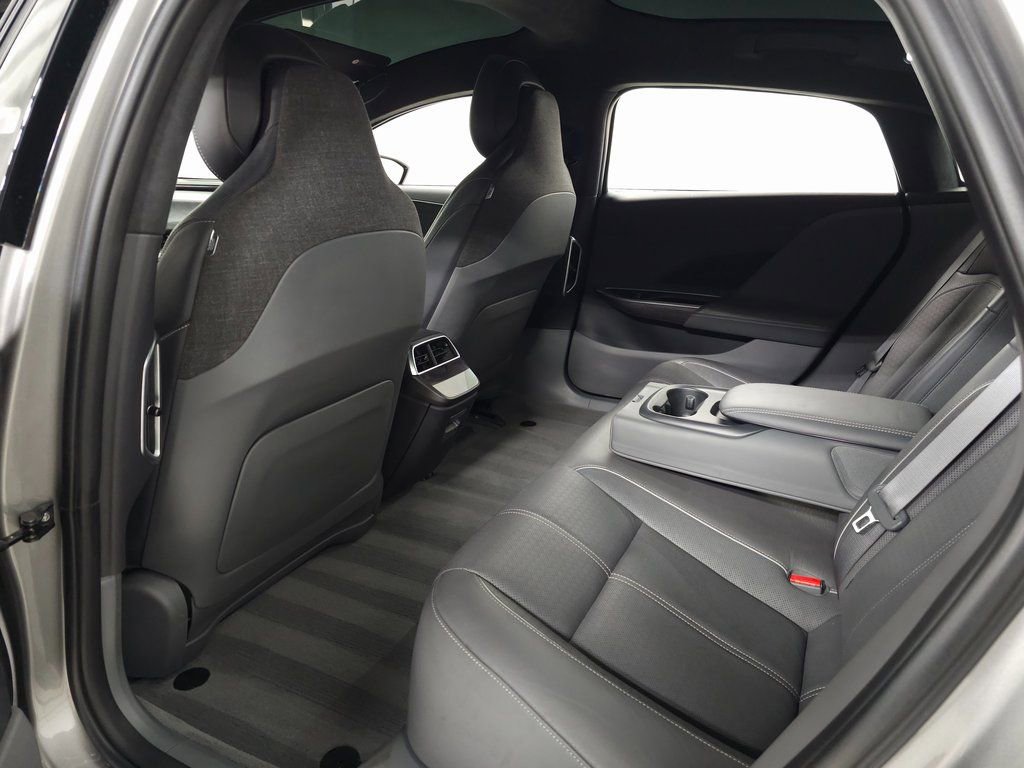 Used 2022 Lucid Air Grand Touring image 40