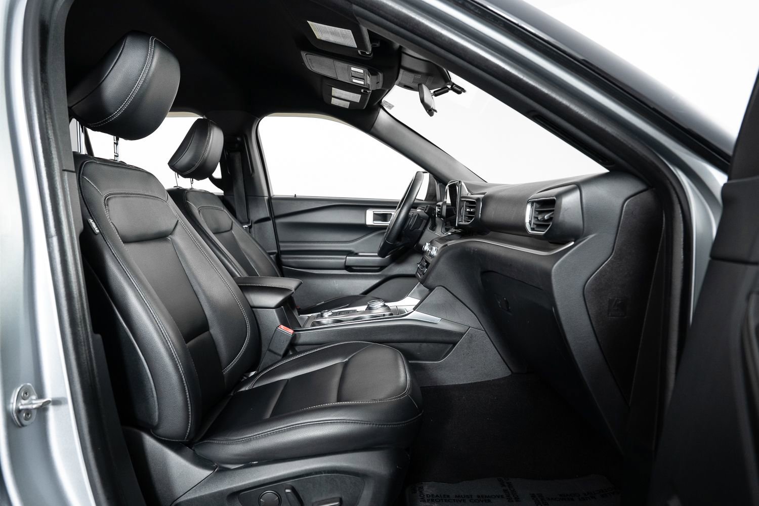 Used 2020 Ford Explorer XLT w/ Equipment Group 202A image 29