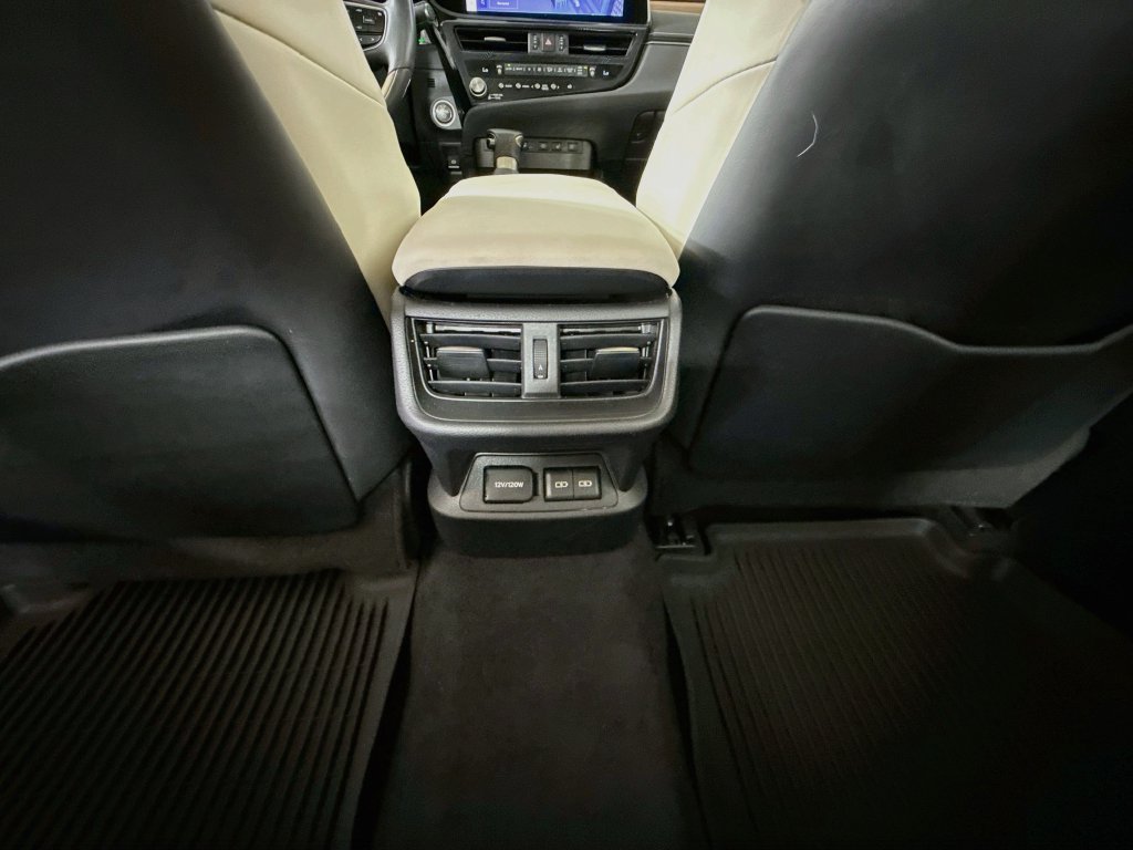 Certified 2024 Lexus ES 300h Ultra Luxury w/ Accessory Package (Z2) FWD image 26
