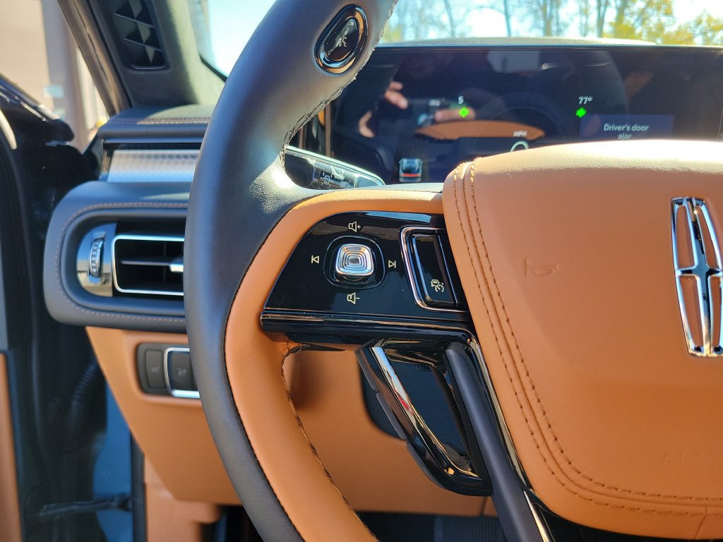 New 2027 Lincoln Aviator Black Label w/ Dynamic Handling Package AWD/4WD image 25
