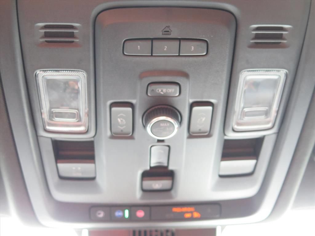 Used 2023 GMC Yukon Denali Ultimate AWD/4WD image 21