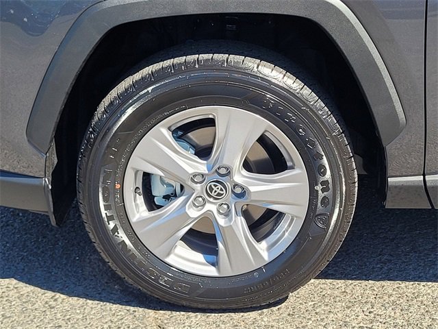 Used 2025 Toyota RAV4 XLE image 11