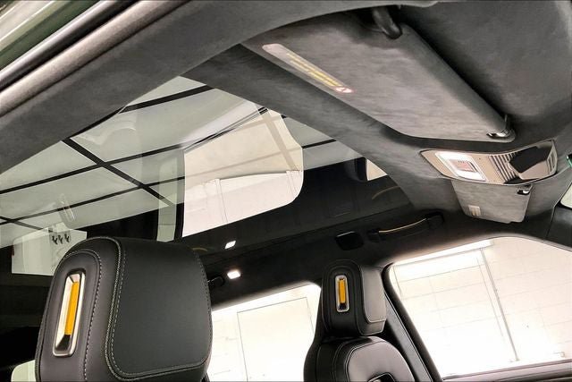 Used 2023 Rivian R1S Adventure AWD/4WD image 13