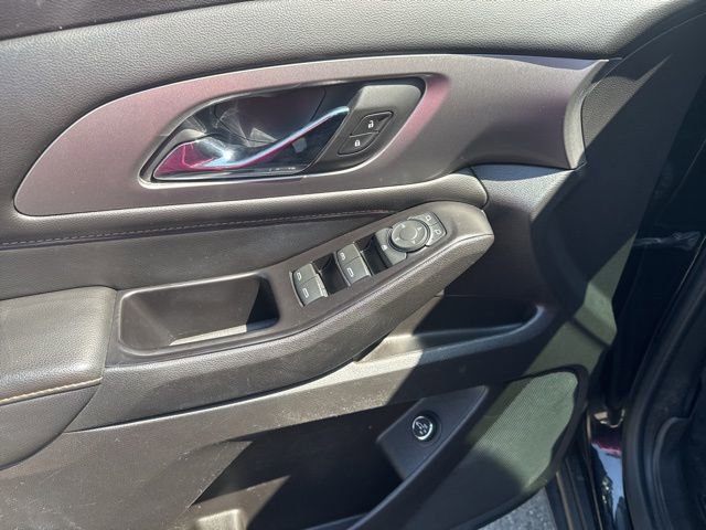 Used 2019 Chevrolet Traverse LT FWD image 19