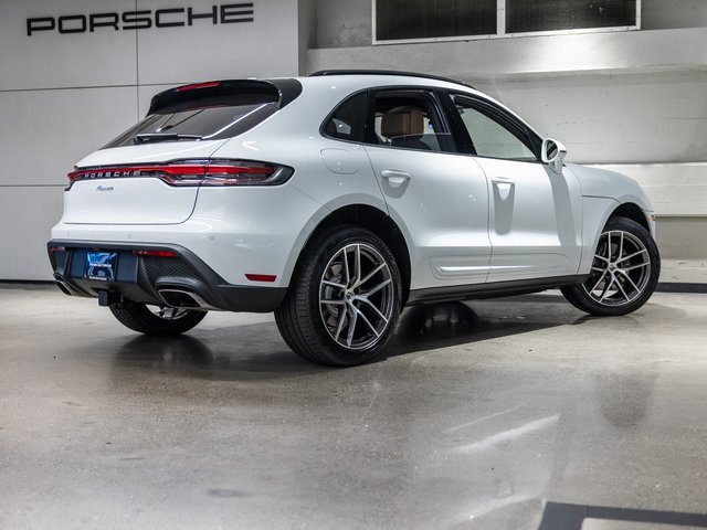 New 2026 Porsche Macan image 21