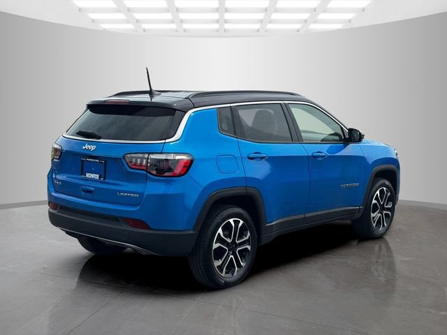 Used 2023 Jeep Compass Limited AWD/4WD image 7