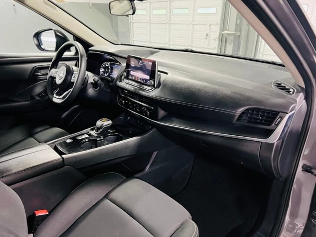 Used 2024 Nissan Rogue S FWD image 35
