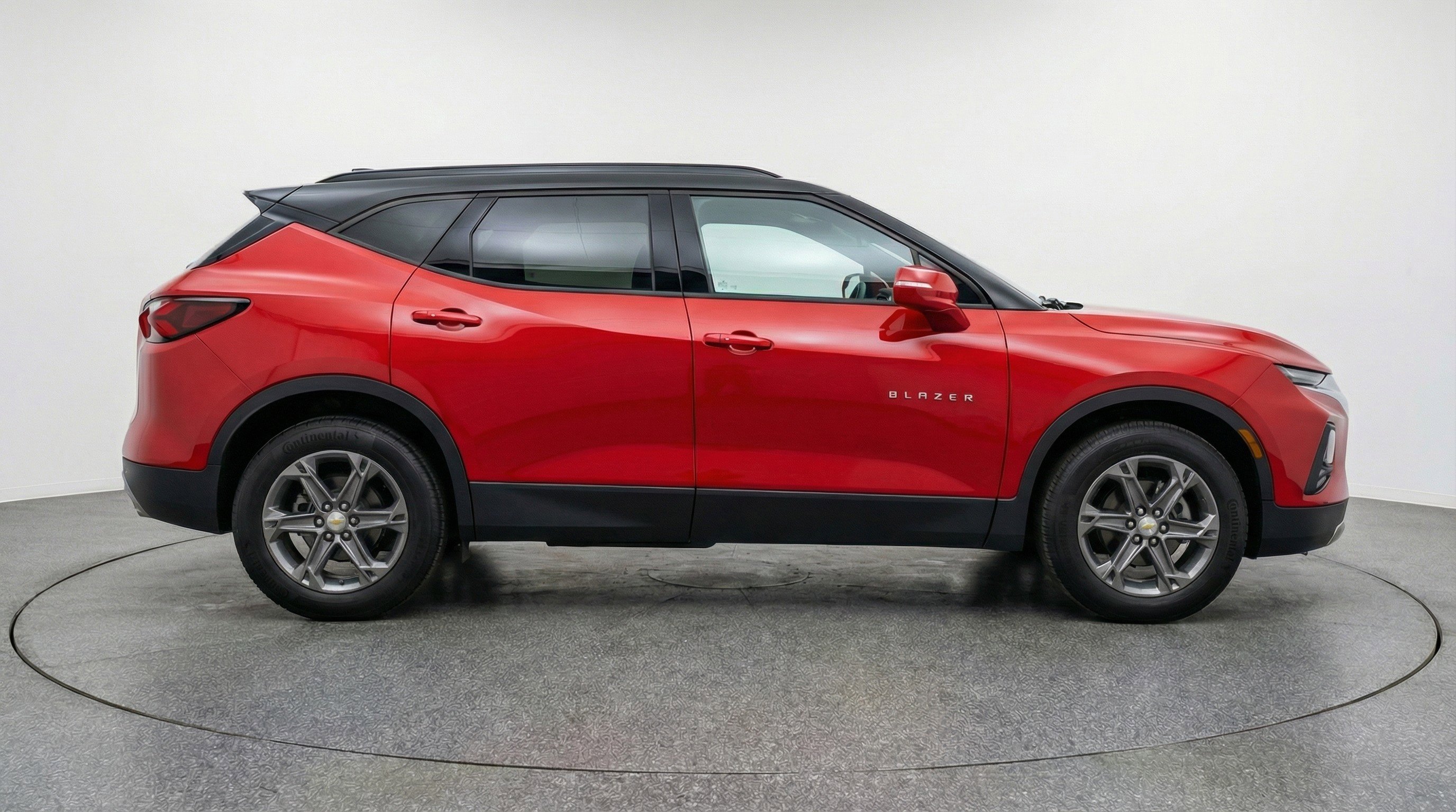 Used 2025 Chevrolet Blazer LT image 11