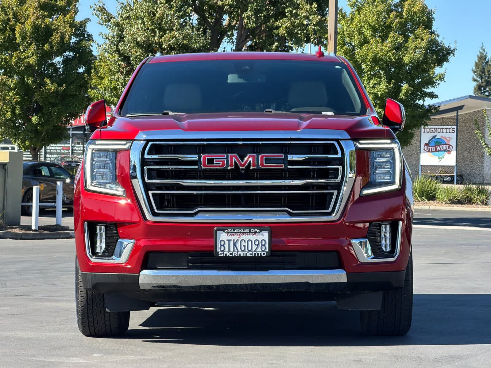 Used 2021 GMC Yukon SLT w/ SLT Luxury Plus Package AWD/4WD image 10