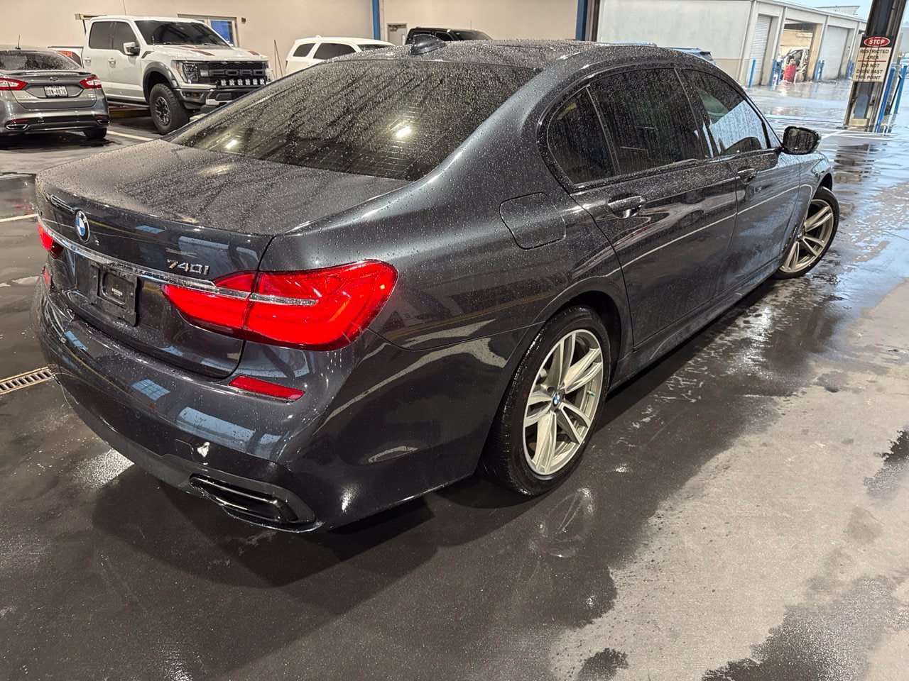 Used 2019 BMW 740i xDrive w/ Executive Package AWD/4WD image 11