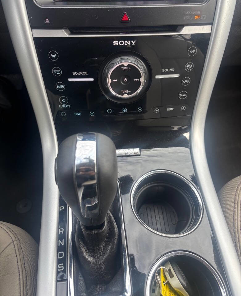 Used 2013 Ford Edge Limited AWD/4WD image 23