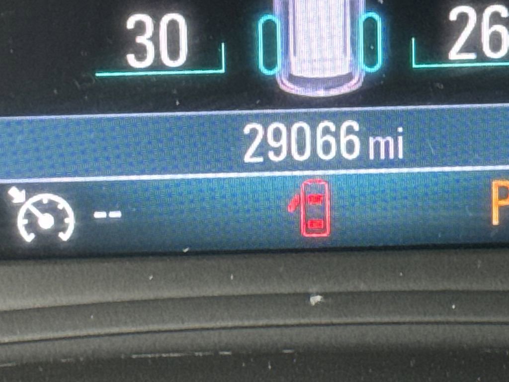 Used 2019 Buick Encore Sport Touring w/ Safety Package image 27