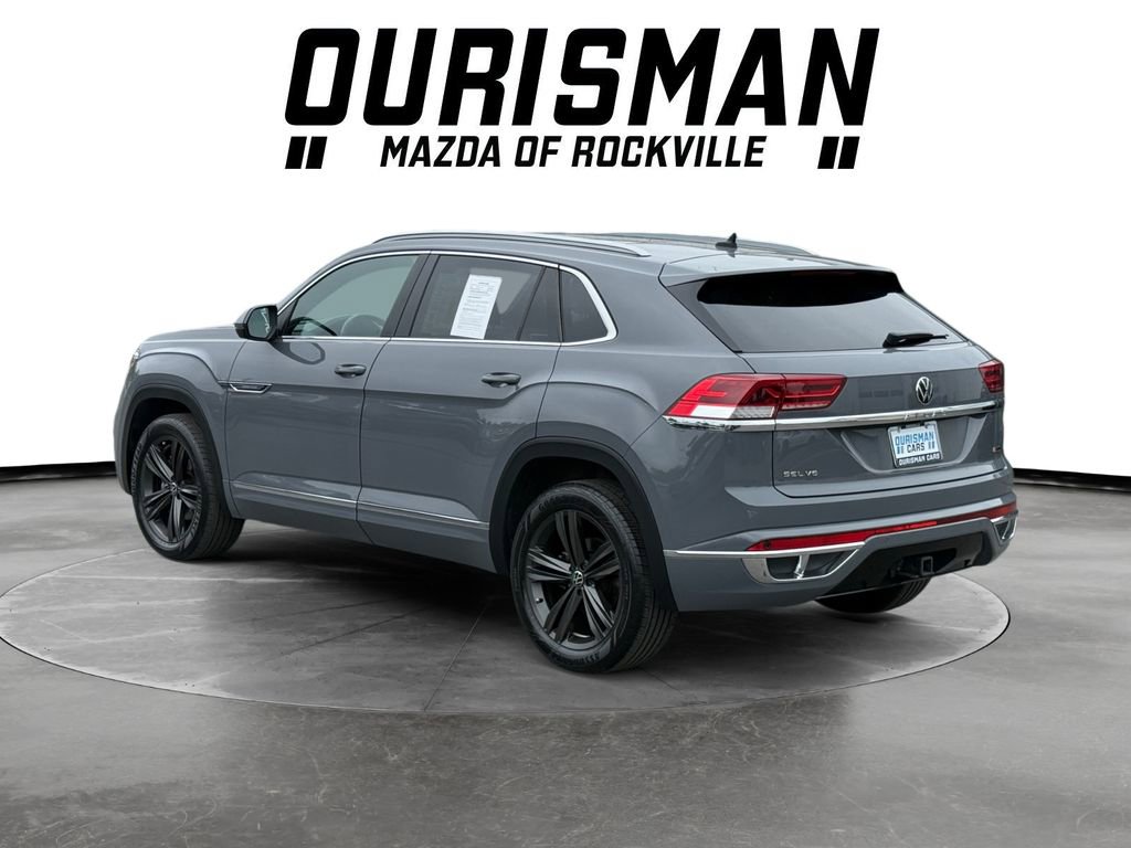 Used 2022 Volkswagen Atlas Cross Sport SEL R-Line AWD/4WD image 4