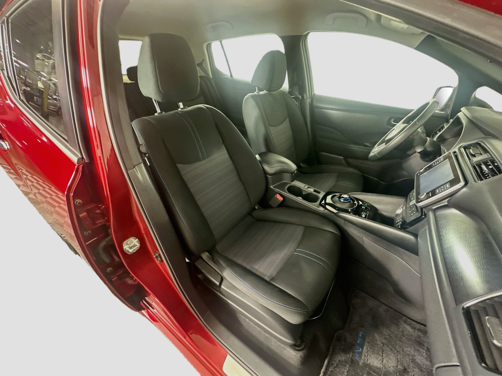 Used 2023 Nissan Leaf SV Plus FWD image 31