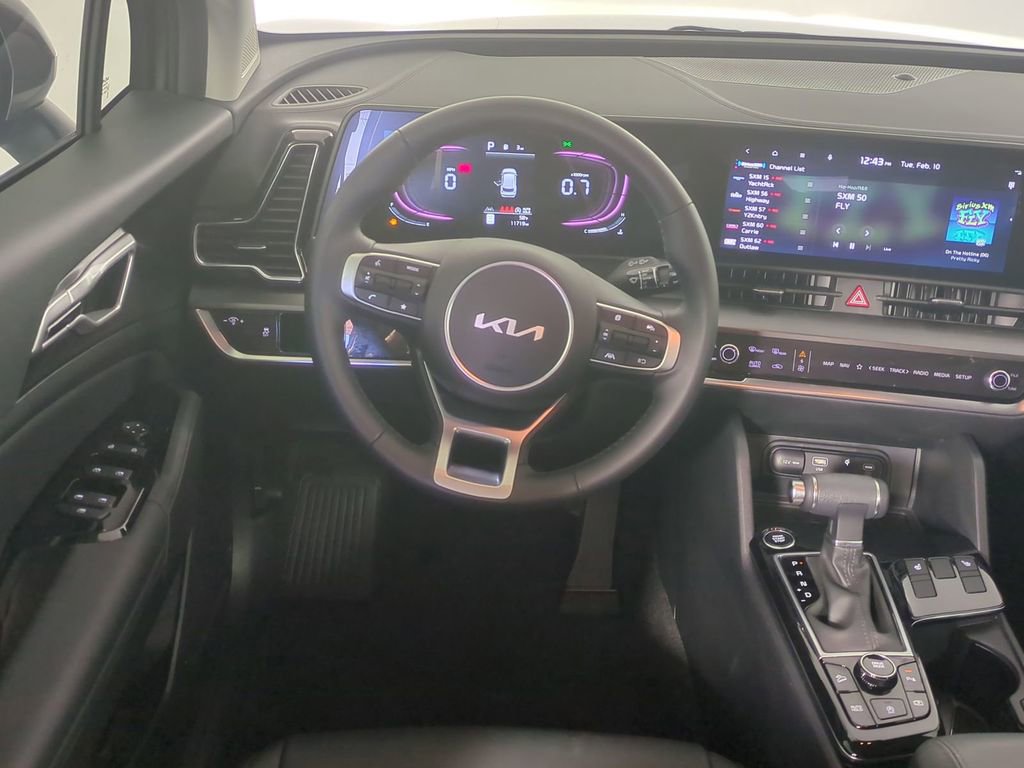 Used 2024 Kia Sportage EX image 18