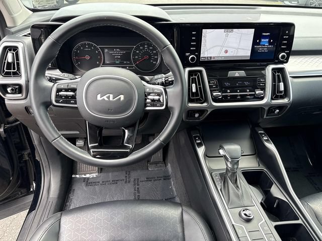 Used 2023 Kia Sorento S w/ Panoramic Sunroof Package FWD image 18