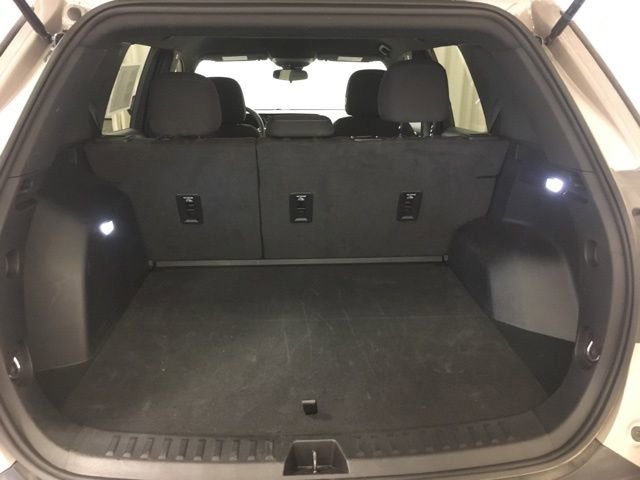 Used 2025 GMC Terrain Elevation image 14