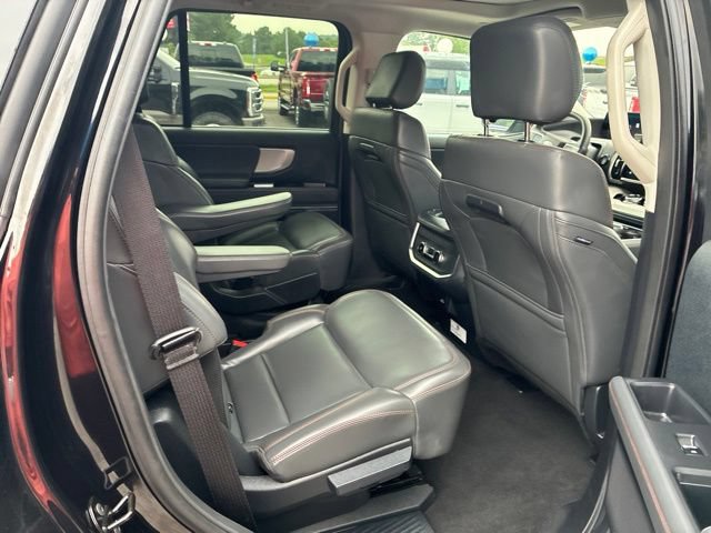 Used 2025 Ford Expedition Active AWD/4WD image 50