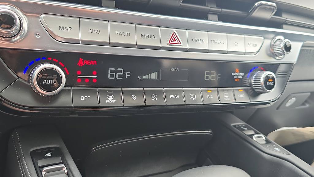 Used 2023 Kia Telluride SX Prestige AWD/4WD image 24