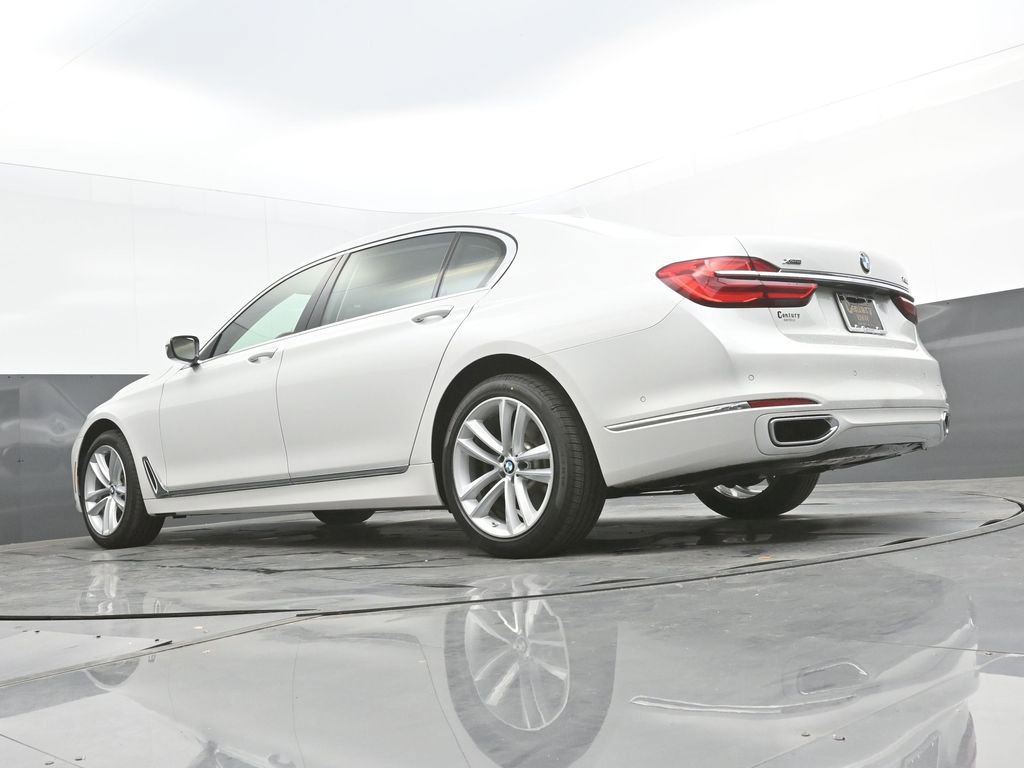 Used 2016 BMW 750i xDrive image 45