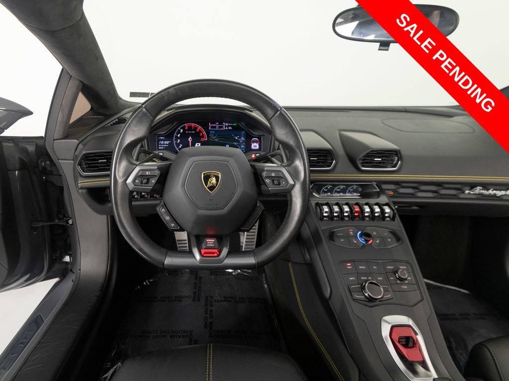Used 2016 Lamborghini Huracan LP 610-4 AWD/4WD image 33