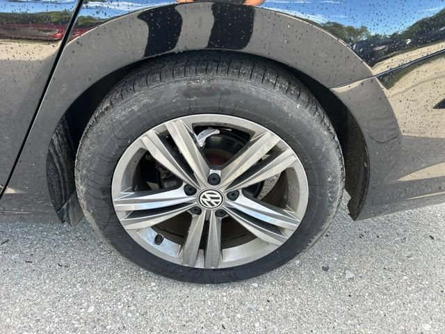 Used 2020 Volkswagen Jetta R-Line w/ R-Line Cold Weather Package FWD image 19