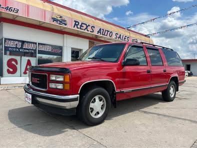 Used 1995 GMC Suburban 2WD image 2